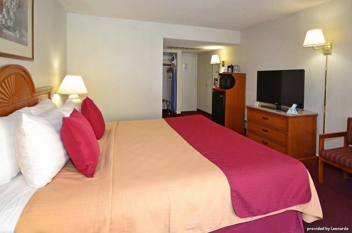 Best Western Canoga Park Motor Inn Los Angeles Exterior photo